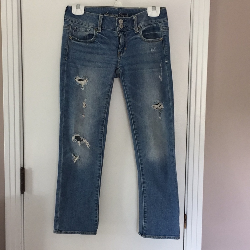 AMERICAN EAGLE OUTFITTERS CAPRI JEANS
